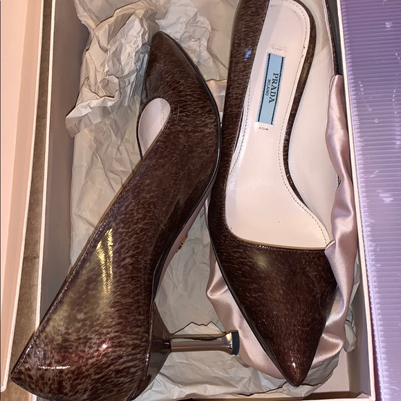 Prada patent leather heels - Picture 2 of 4